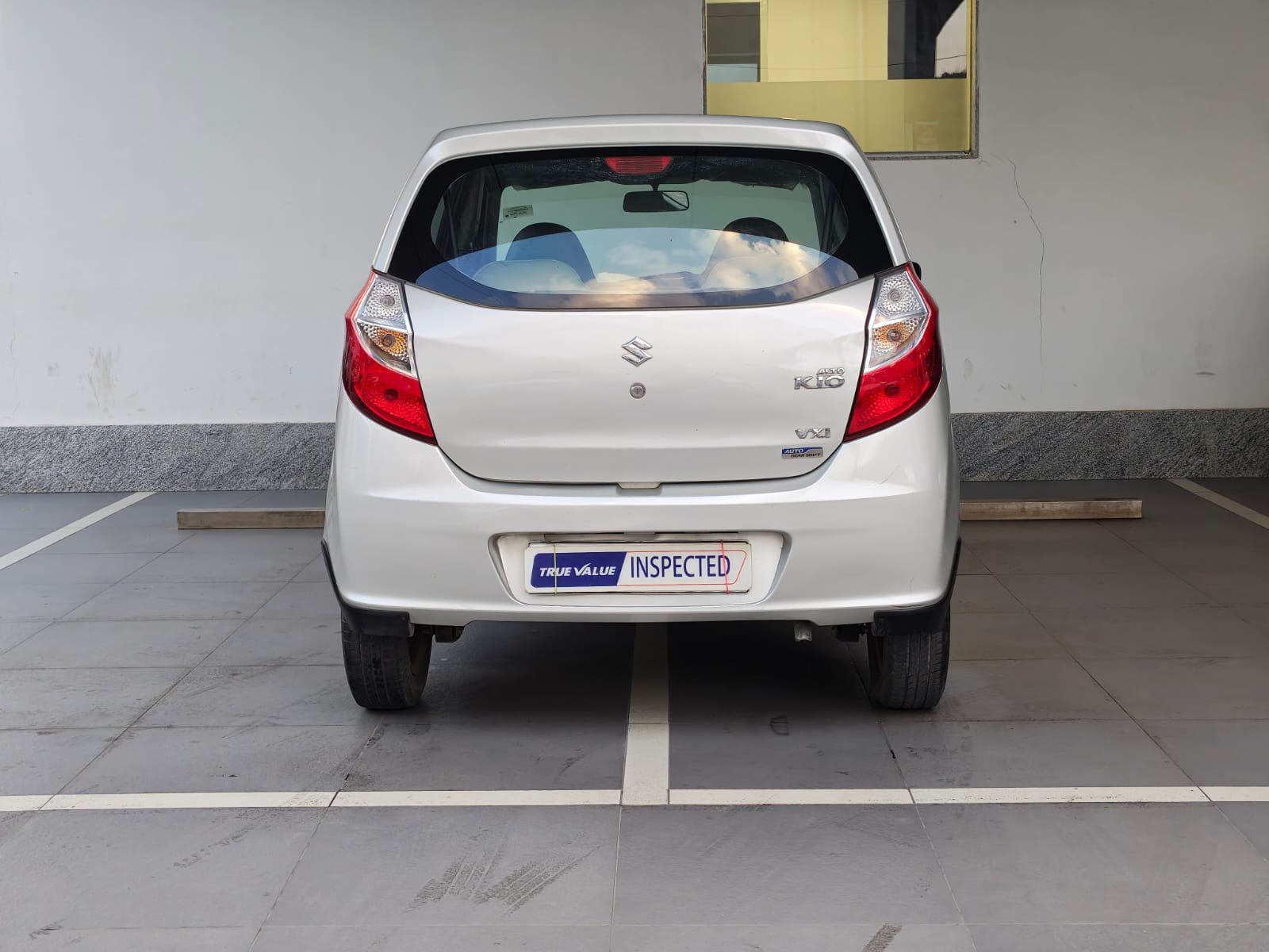 MARUTI SUZUKI ALTO K10 VXI AMT